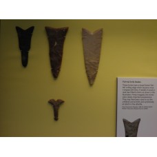 Fish-tail knife blades